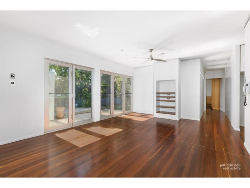 77 Brecknell Street, The Range QLD 4700